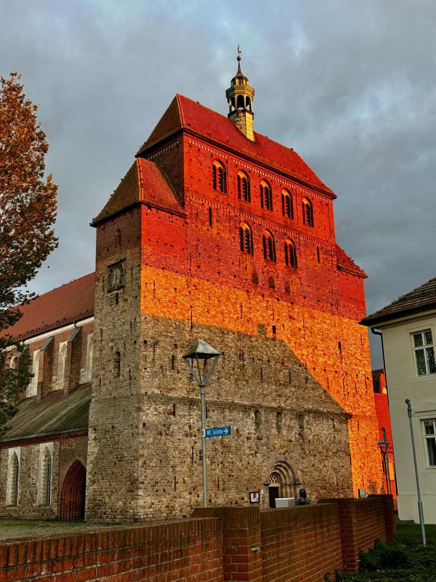 Das Bilderbuchcafe - Pension Markt 7 Havelberg Exteriör bild